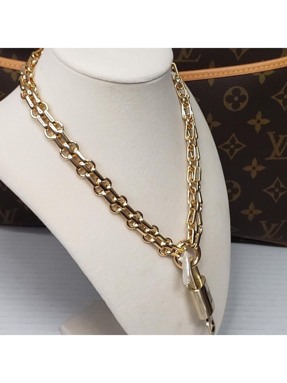 Authentic Louis Vuitton Lock & Key w/ Unbranded Stainless Steel Chain Necklace - Picture 16 of 16
